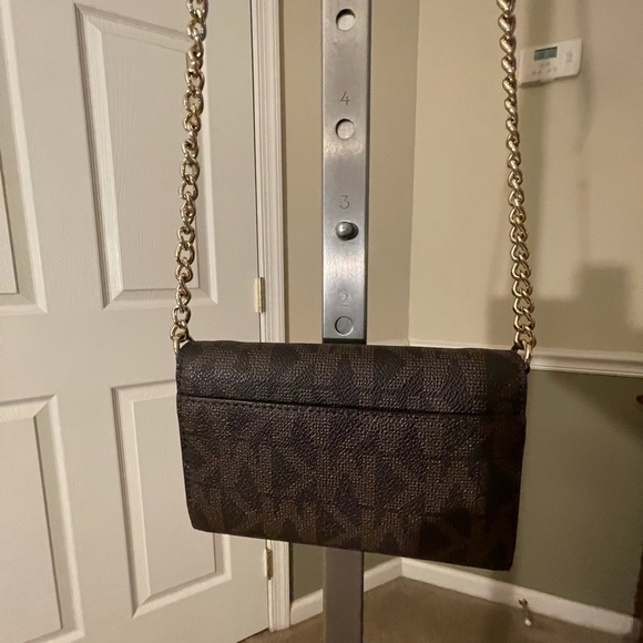 Michael Kors petite crossbody purse NWOT* - Picture 2 of 7